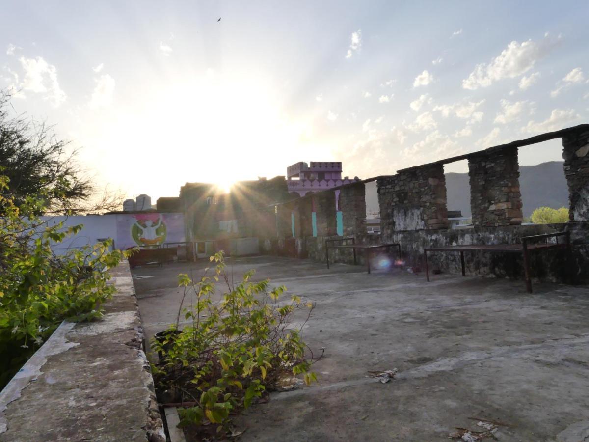 12 Monks Backpackers Community Hostel Pushkar Luaran gambar