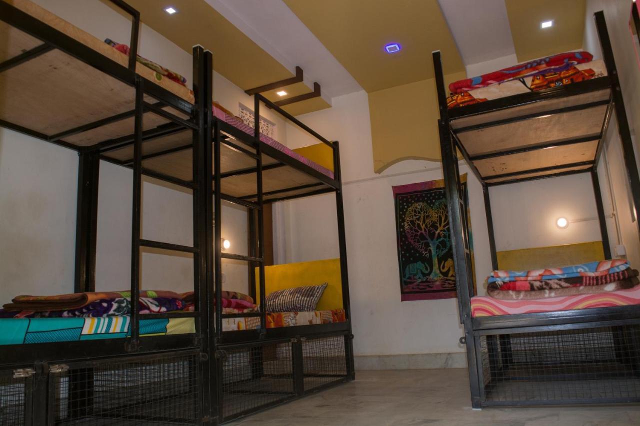12 Monks Backpackers Community Hostel Pushkar Luaran gambar