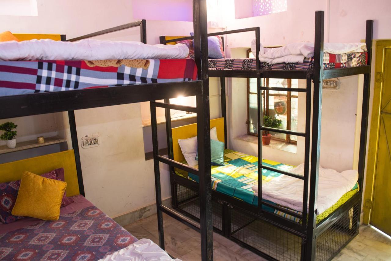 12 Monks Backpackers Community Hostel Pushkar Luaran gambar