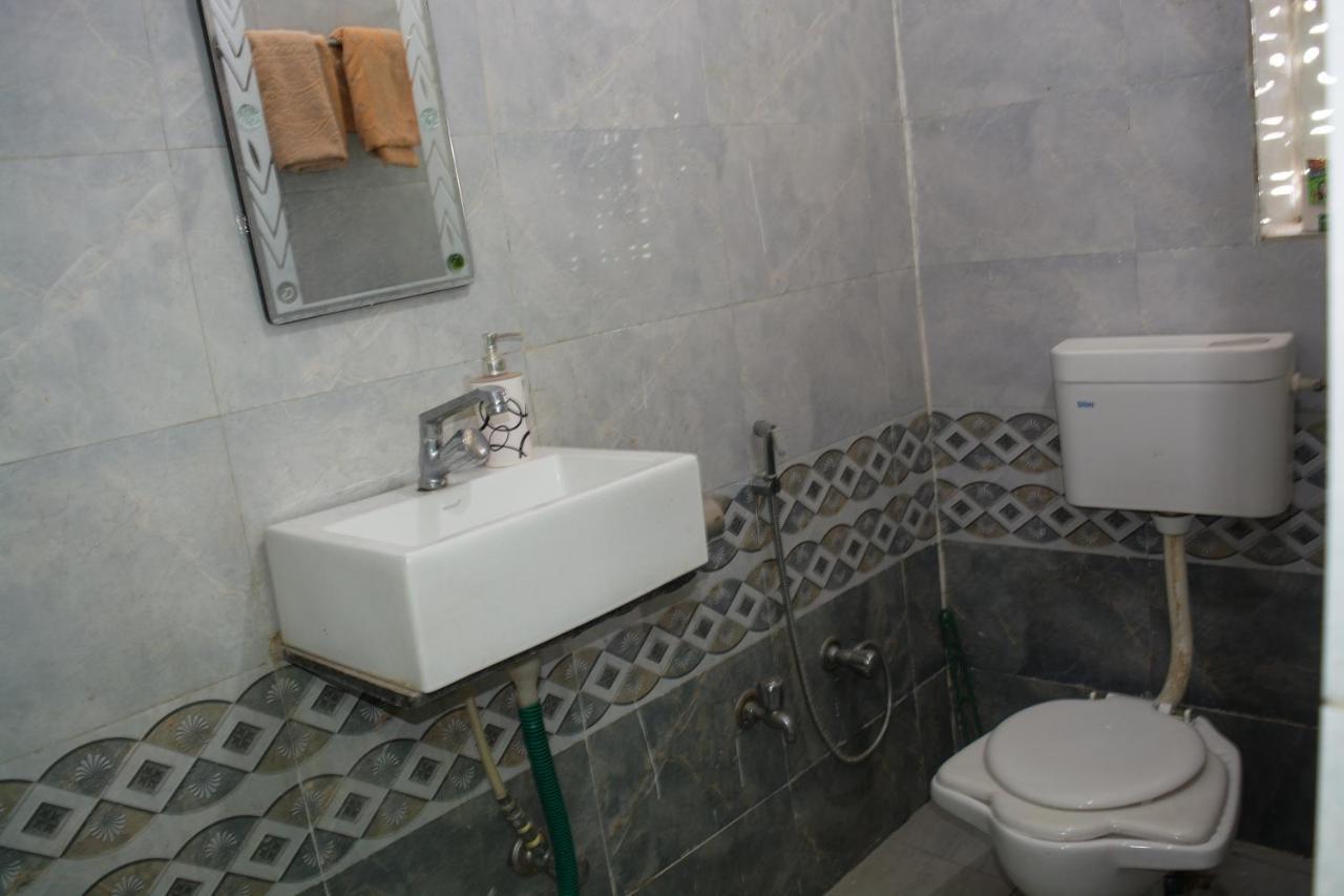 12 Monks Backpackers Community Hostel Pushkar Luaran gambar