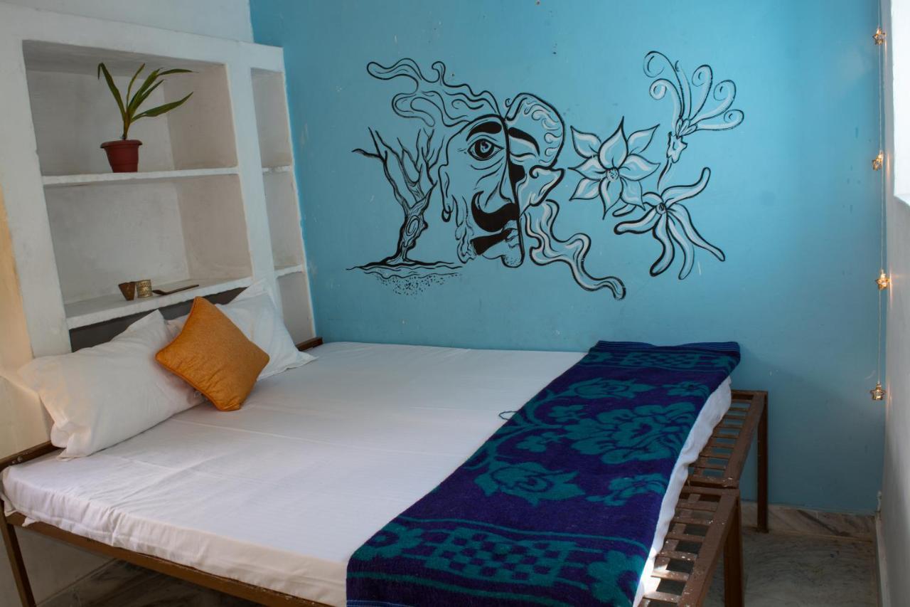 12 Monks Backpackers Community Hostel Pushkar Luaran gambar