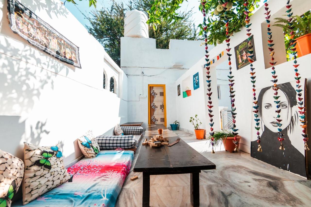 12 Monks Backpackers Community Hostel Pushkar Luaran gambar